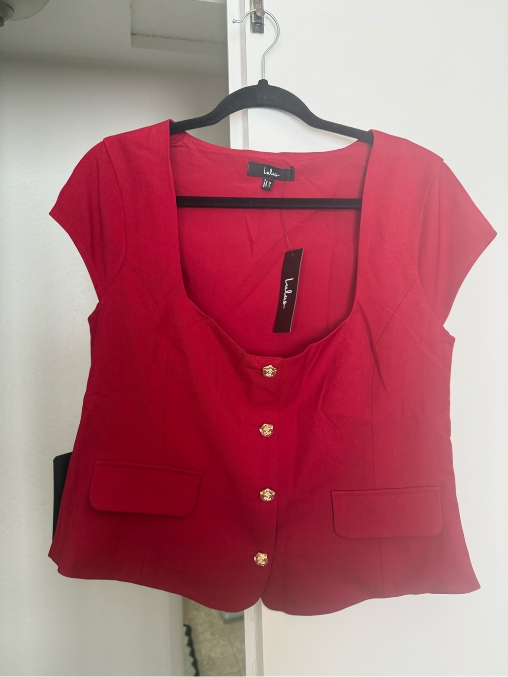 Lulu's Red Short Sleeve Button Front Top xl nwt